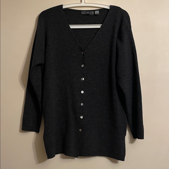 GAP Sweaters - GAP Wool Charcoal V-Neck Button-Front Women's Cardigan